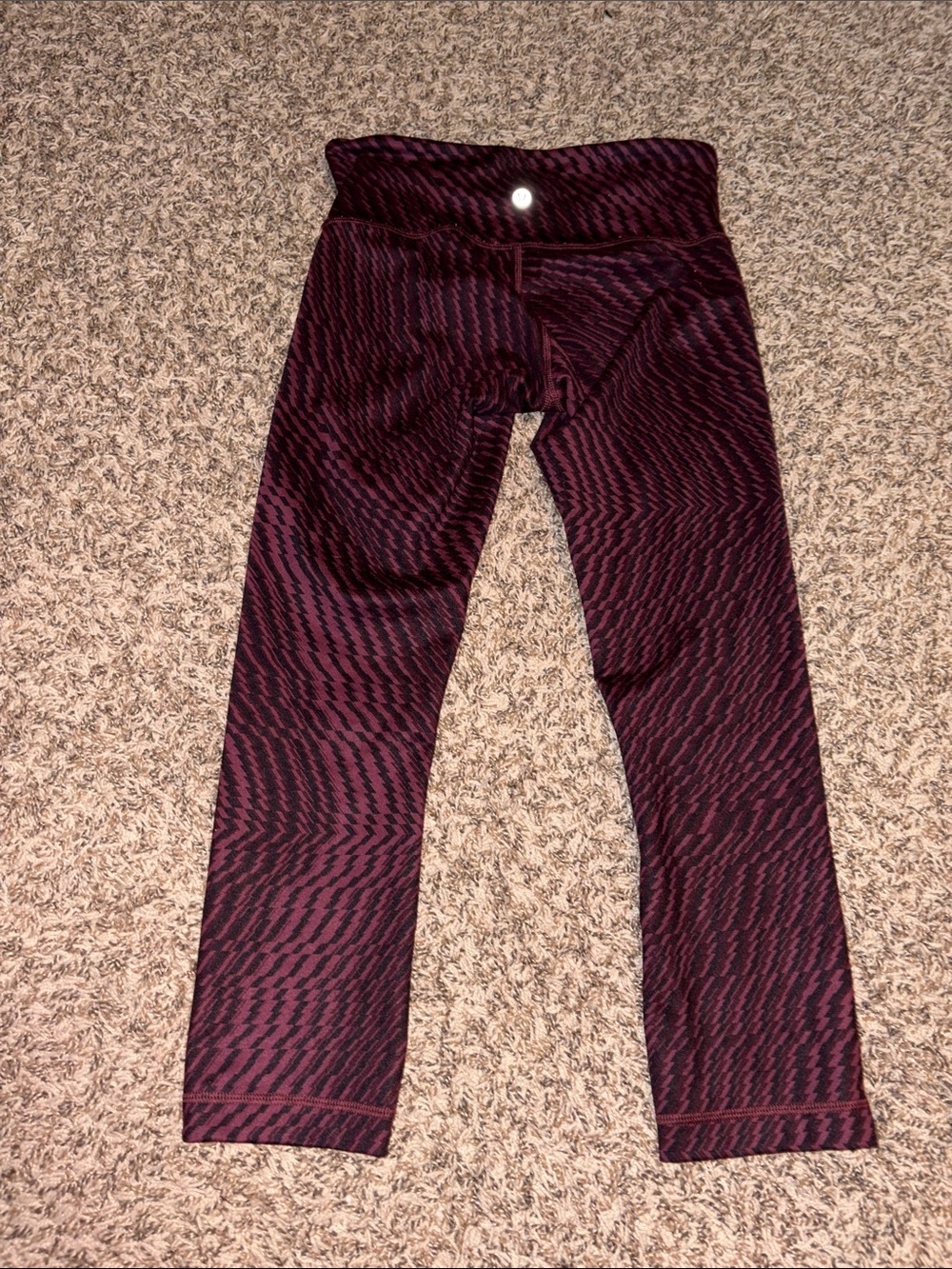 Lululemon Athletica Wunder Under Crop (Hi-Rise) Leggings in Shifted Horizon - Picture 2 of 4